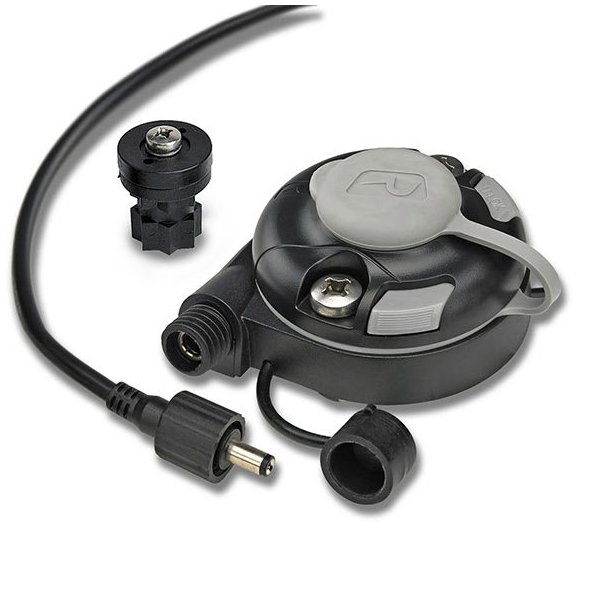 Railblaza StarPort m/12V uttak. Med vanntett str�muttak 12V / 3A