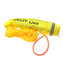 Redningstau flytende med kastebag