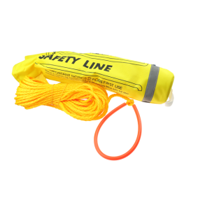 Redningstau flytende med kastebag